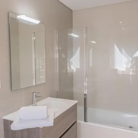 Apartment Emerson Plaza Sea View *