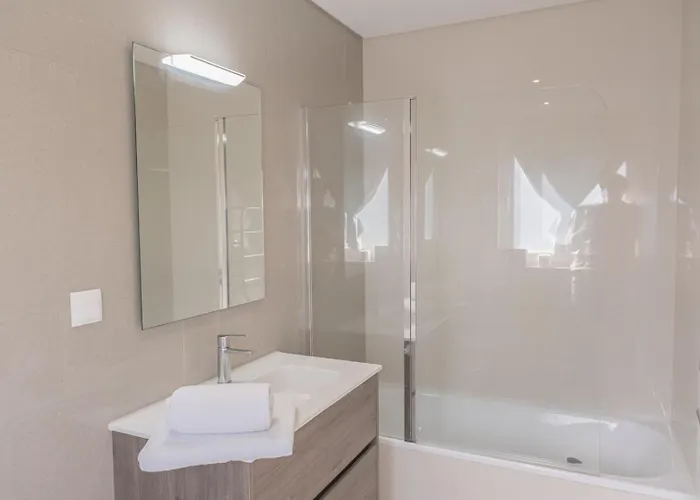 Apartment Emerson Plaza Sea View *