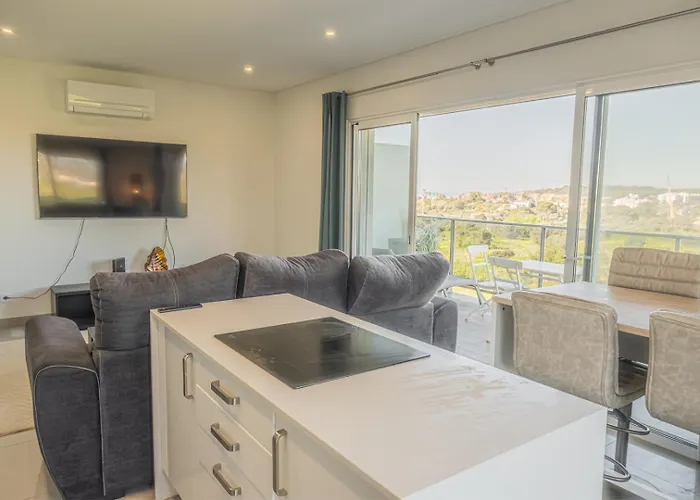 Emerson Plaza Sea View Apartment Portimao